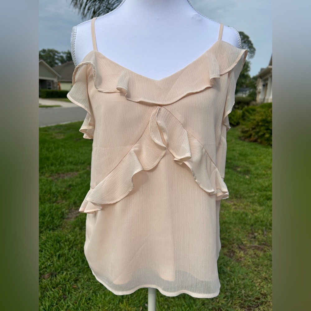 NWT🌷LOFT Peach Ruffle Cami
